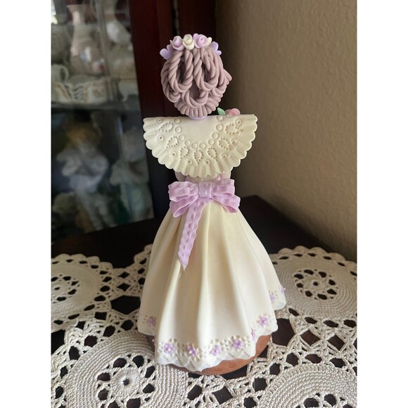 Vintage Dominican Republic Faceless Figurine - Picture 3 of 6